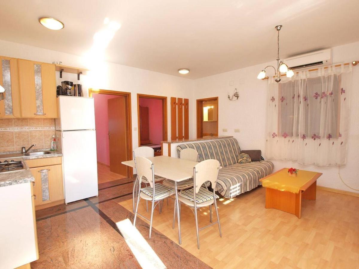 Alma Apartment Пореч Екстер'єр фото